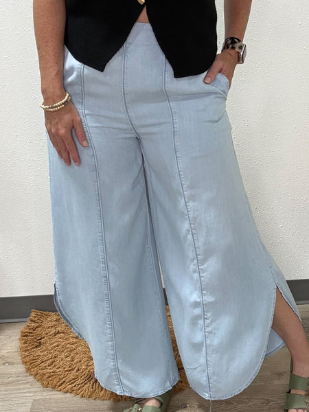 Tulip Relaxed Fit Denim