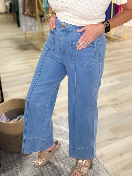 Entro MW Pintuck Cropped Horsebit Pocket Denim