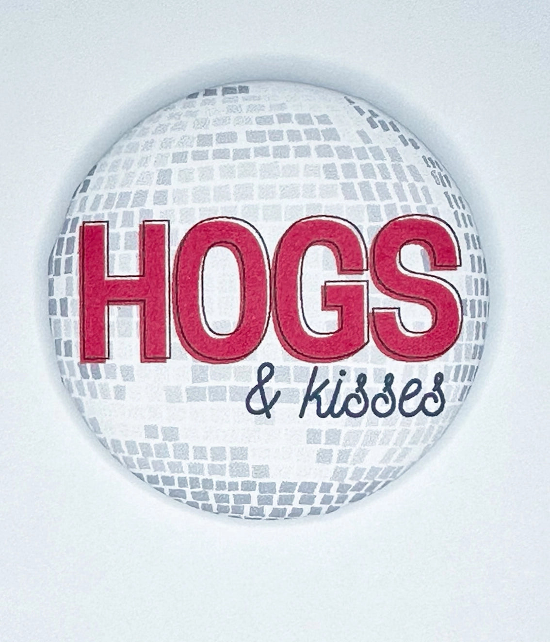 Hogs & Kisses Button